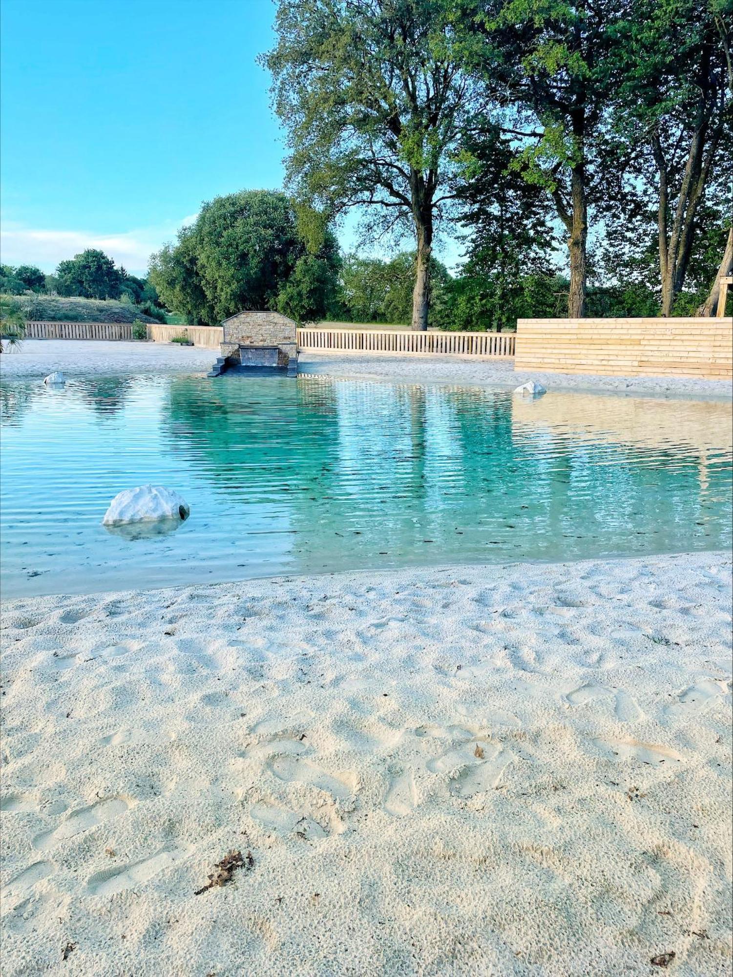 Готель Domaine Melusine - A 2Km Du Puy Dufou France ! Лез-Епесс Екстер'єр фото